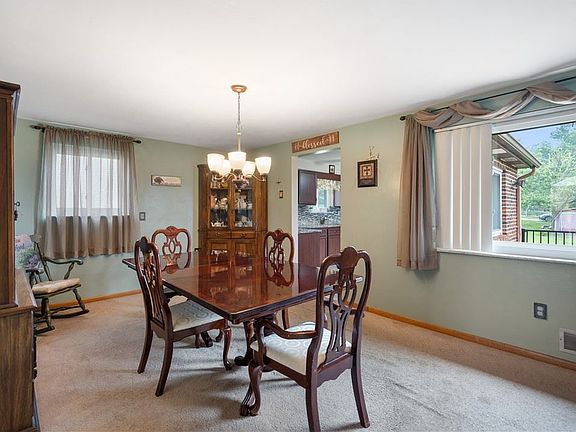 5th image of 110 Donald Ave