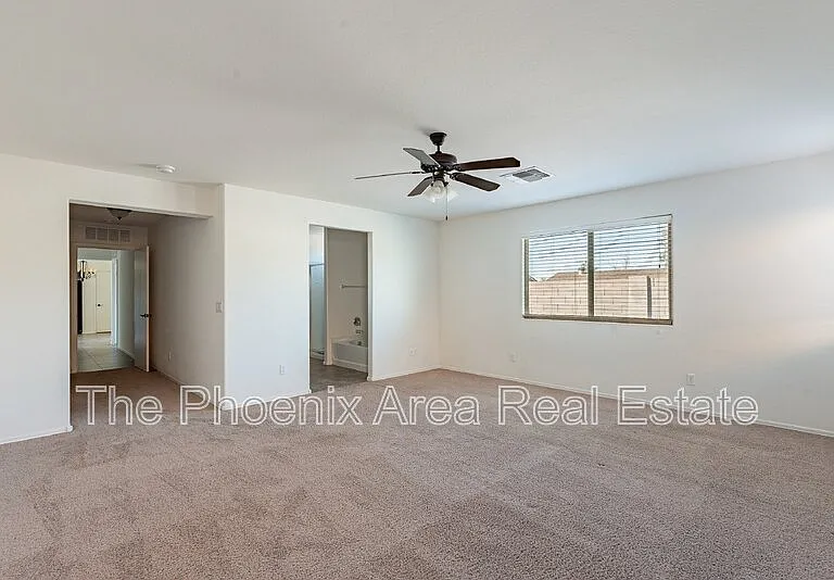 244 N Wesley — Photo 19