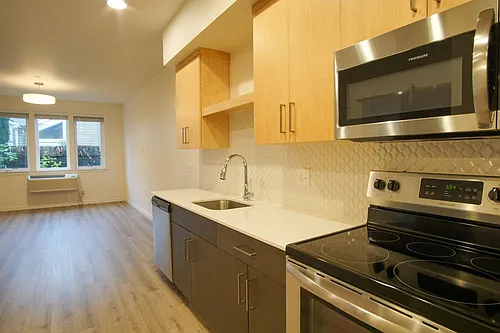 6015 S Virginia Ave #201 Photo 1 6015 S Virginia Ave #201 Photo 1