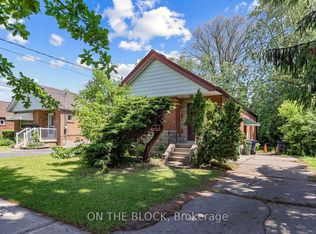 729 Pharmacy Ave, Toronto, ON M1L3J4