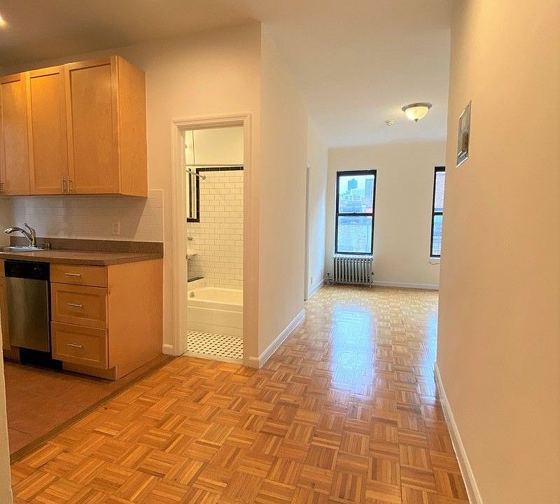 1st image of 230 E 78th St APT 29