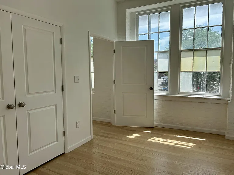155 River St #2D — Photo 19