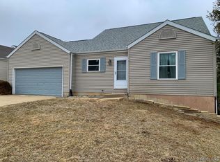 1517 Brenda Ct, Springfield, IL 62702