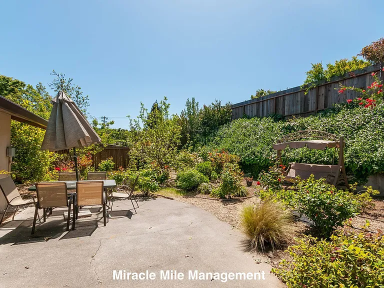2503 Las Gallinas Ave — Photo 21