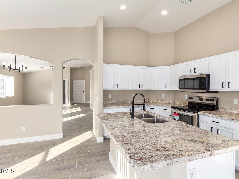 1st image of 3141 W WAYLAND Drive