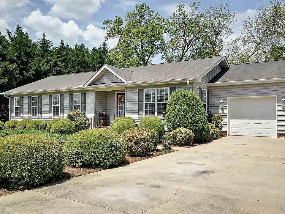 1st image of 6 Childress Cir