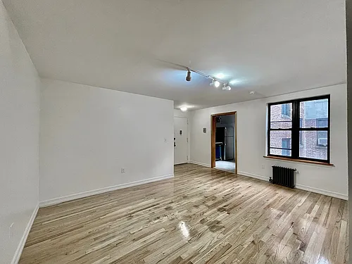 183 Pinehurst Ave #26 Photo 1