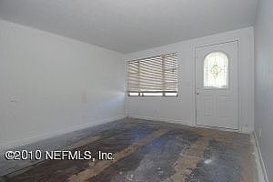 5th image of 130 Meadowbrook Dr