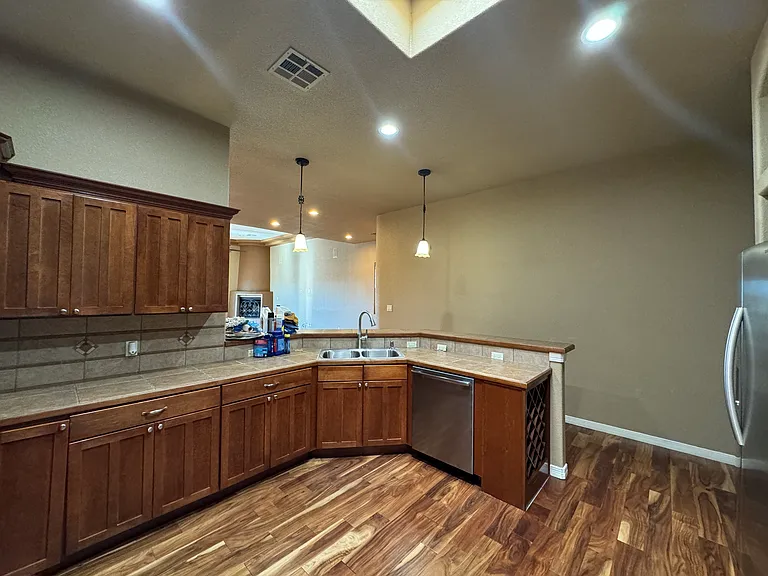 682 La Melodia Dr — Photo 11