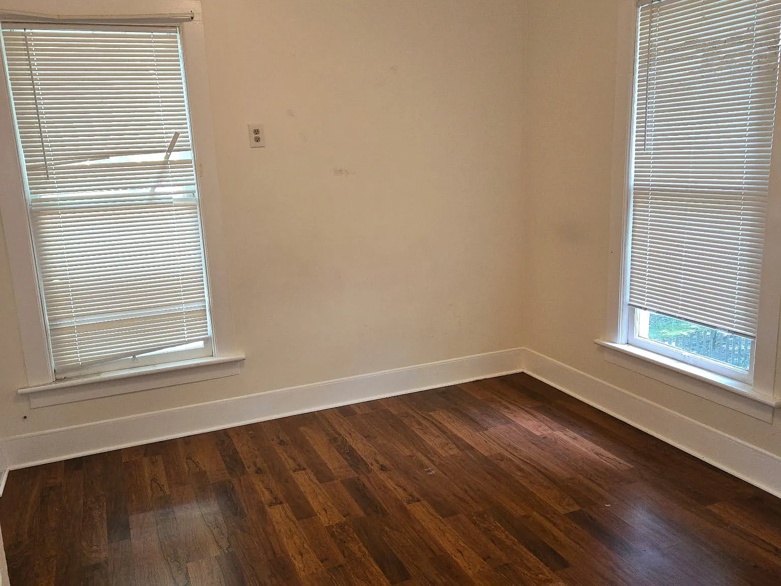 1 bed, 800 sqft, $950 — Photo 3