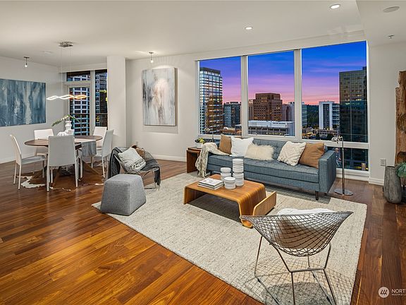 3rd image of 500 106th Avenue NE #2503