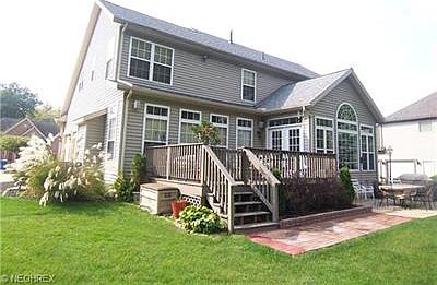 2nd image of 815 Woodbridge Ct