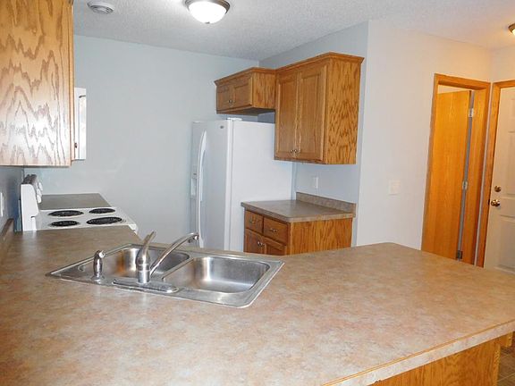 4th image of 301 Roosevelt St S Unit G