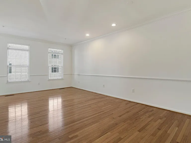 4801 Portsmouth Rd #17 — Photo 6