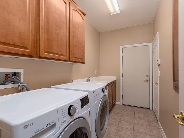 3078 Lenoir St — Photo 19