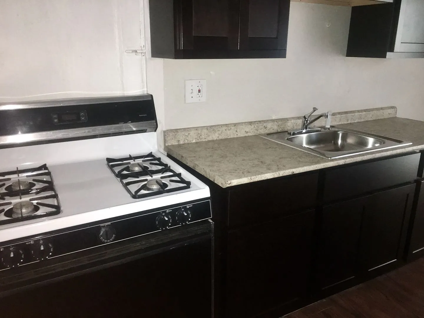 Charming Dormont Apartments * Pet Friendly * Walk to T Station * Renovated * Spacious * Move In I... — Photo 4
