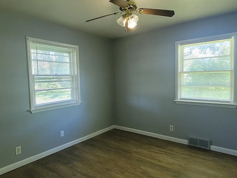 36 Liberty Blvd — Photo 6