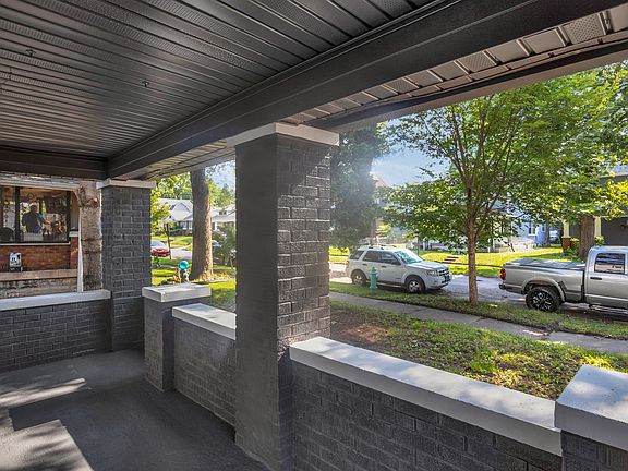 4th image of 618 N Gladstone Ave