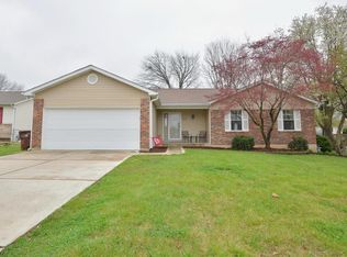 208 Agamemnon Ct, Saint Peters, MO