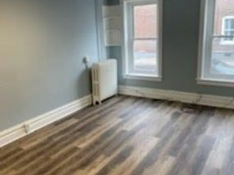 1428 W Gordon St — Photo 8