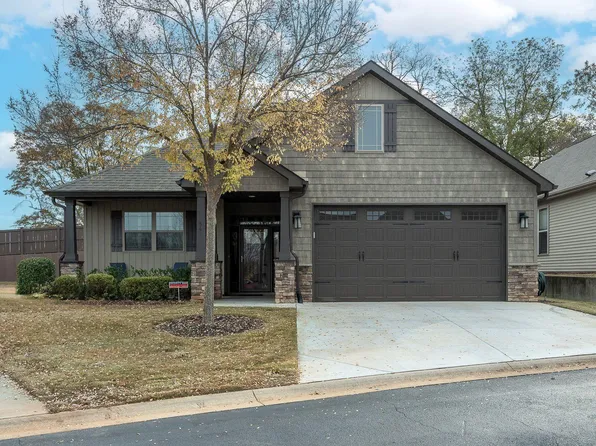 541 Ashler Dr, Greer, SC 29650