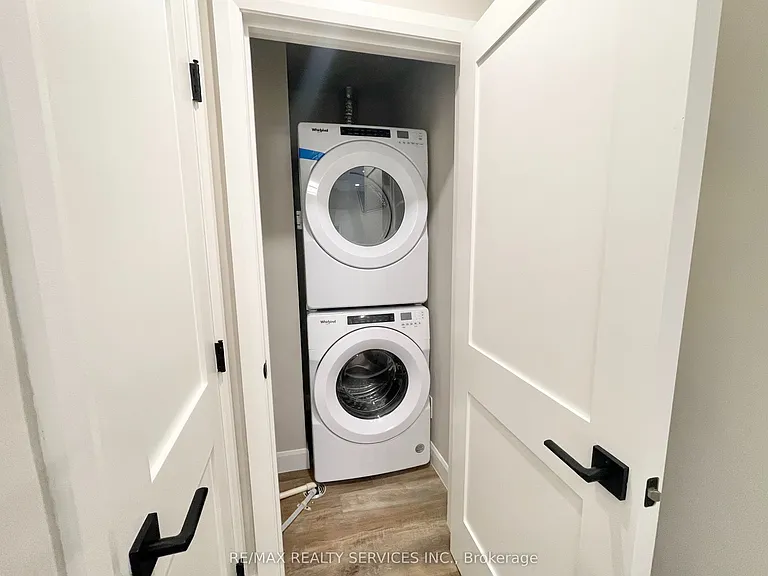 34 Norman St #213 — Photo 14