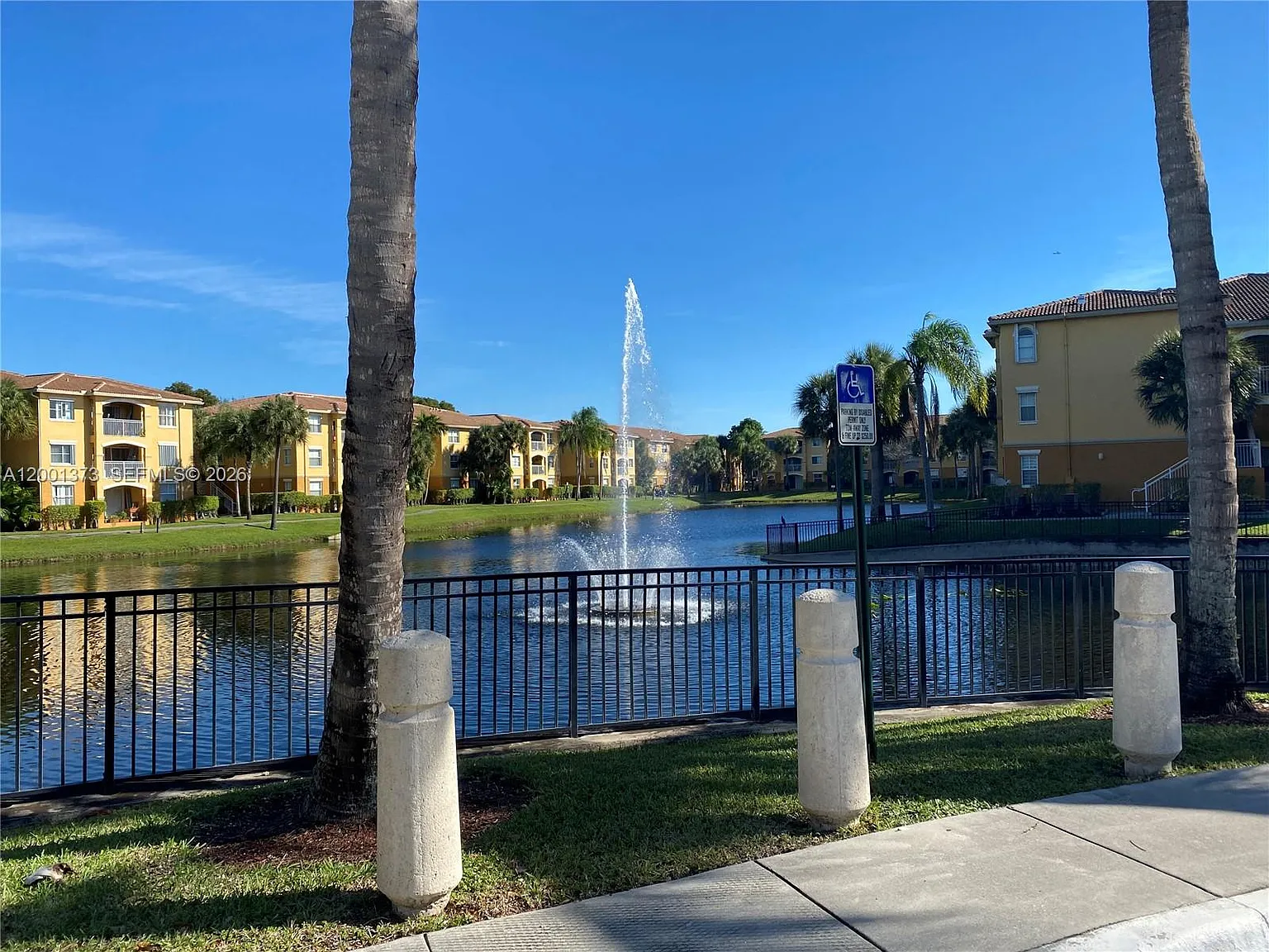 3 bed, 2.0 bath, $2,600 — Photo 1