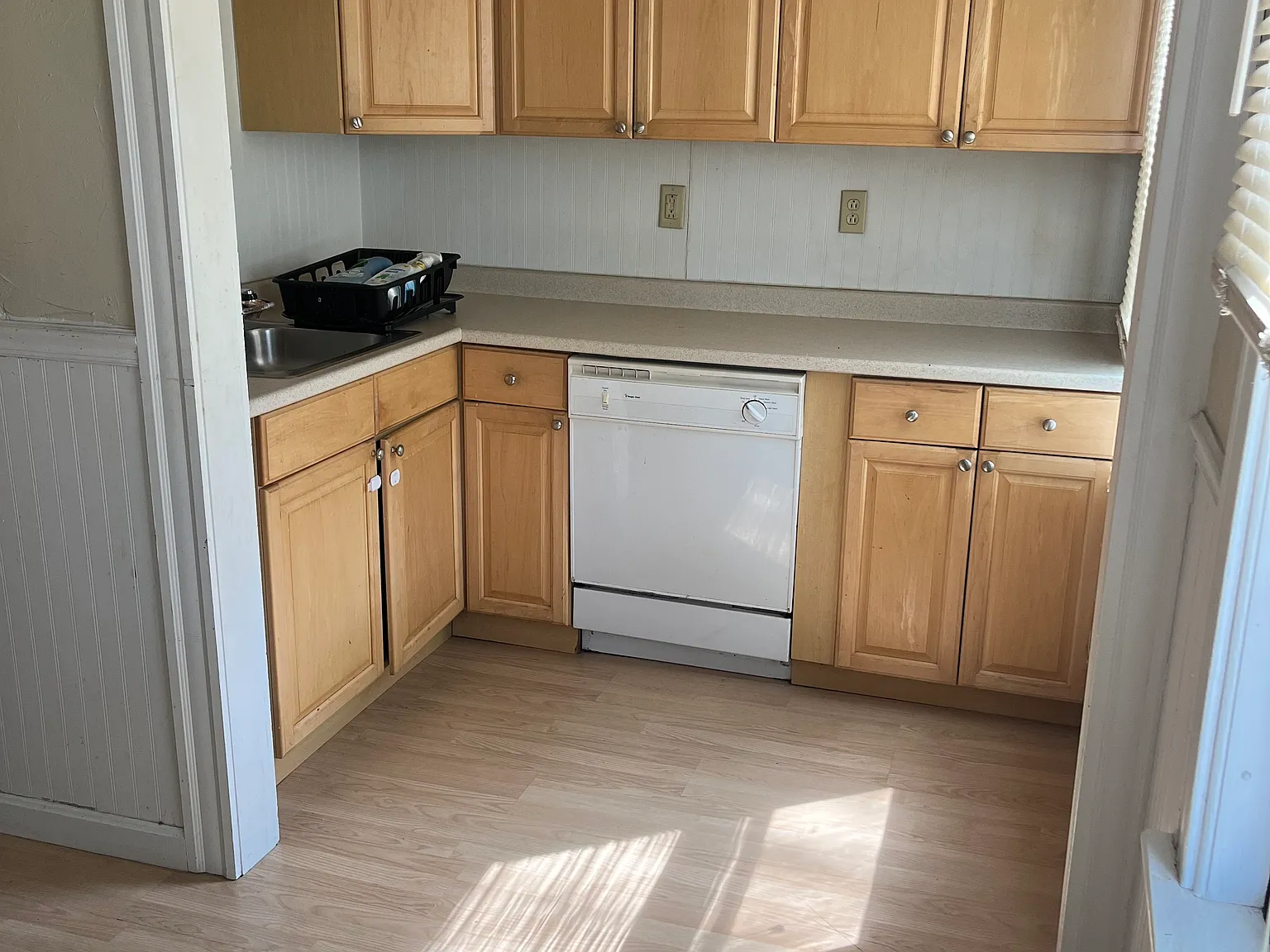 2 bed, 1200 sqft, $1,700 — Photo 2