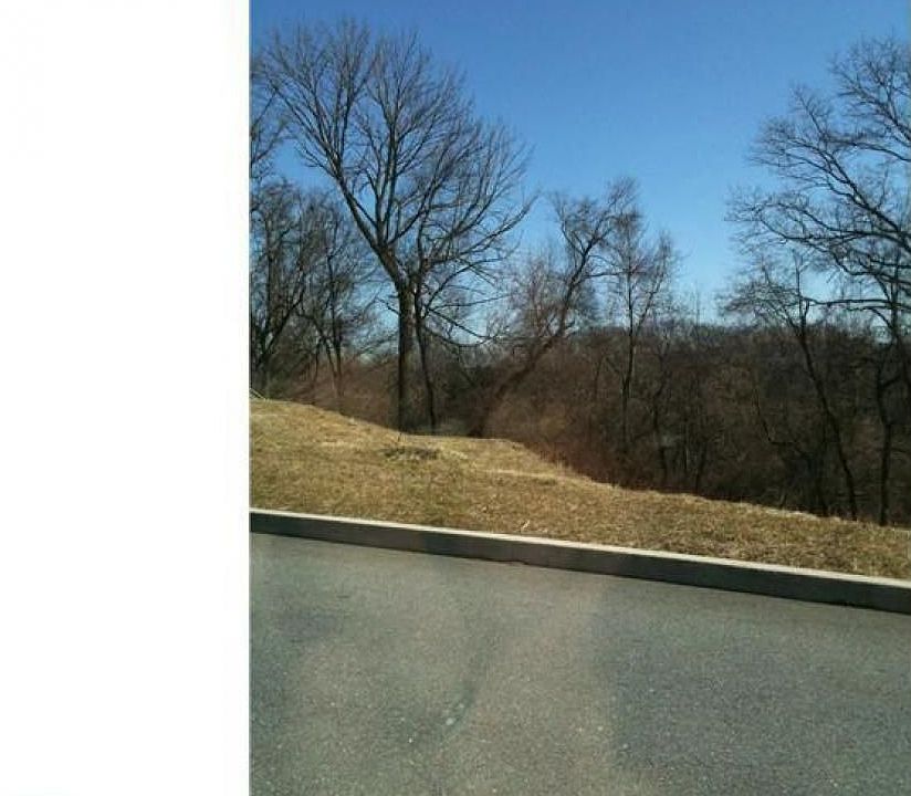 2nd image of 609 Wolfe Ln