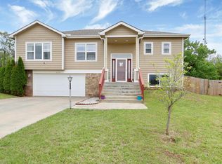 2701 Hackberry Dr, Junction City, KS 66441