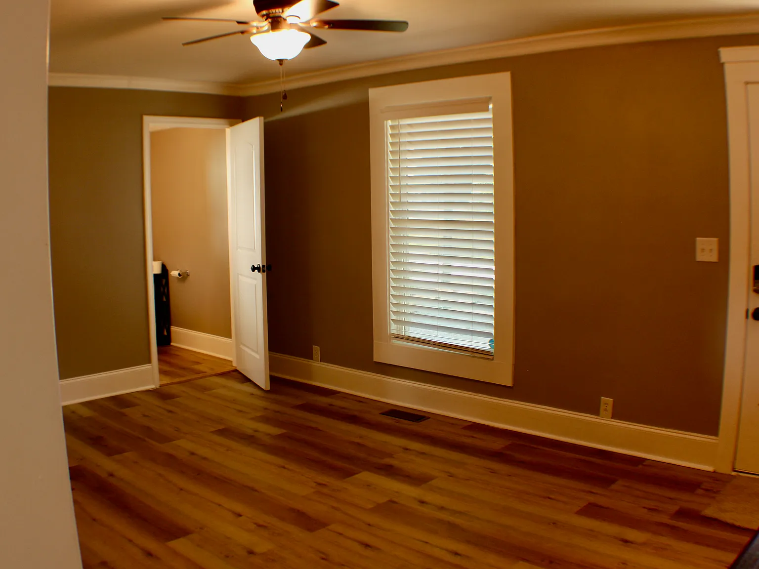311 Paris Mountain Ave — Photo 4