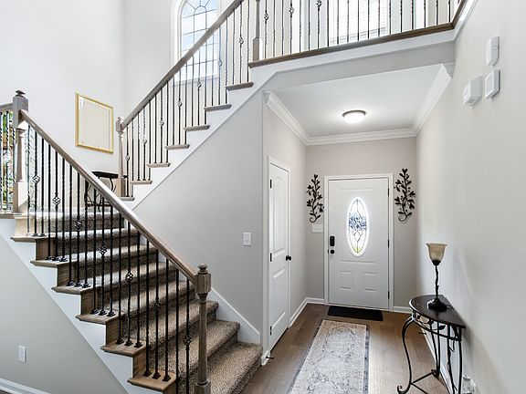 5th image of 229 Cooper River Way