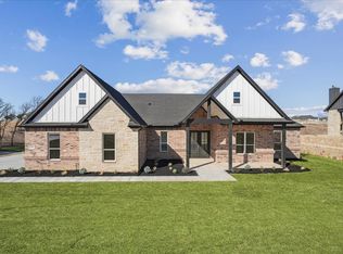 328 Slimp Blf, Azle, TX 76020