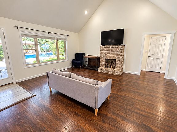 4th image of 170 Winery Rd