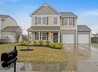 11610 Village Pond Dr, Charlotte, NC 28278