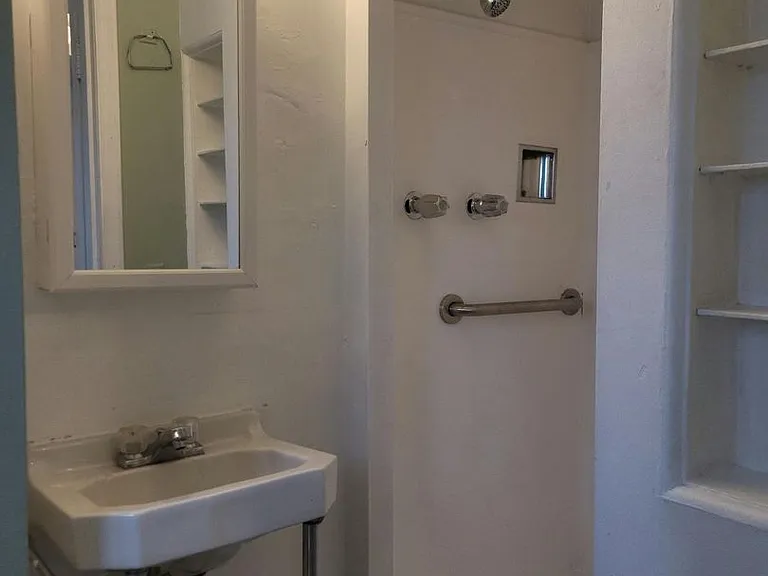 331 Bryan Avenue — Photo 12