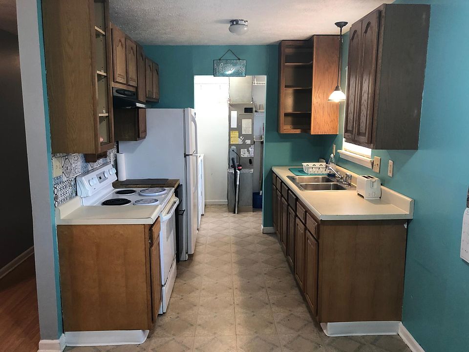 2nd image of 3215 S Keystone Ave