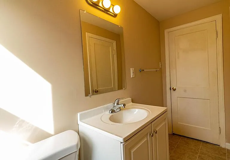 732 Old Riverside Rd — Photo 12