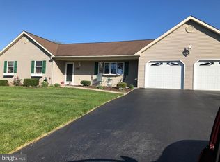 13425 Wellspring Dr, Hagerstown, MD 21740