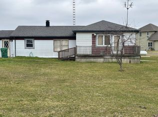 1751 Siemon Rd, Baroda, MI 49101