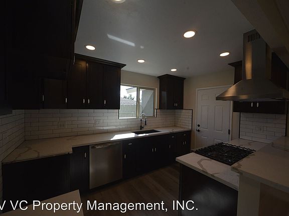 2nd image of 2240 Crestmont Dr