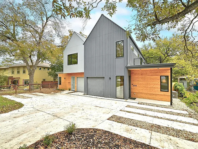3003 Fontana St — Photo 1