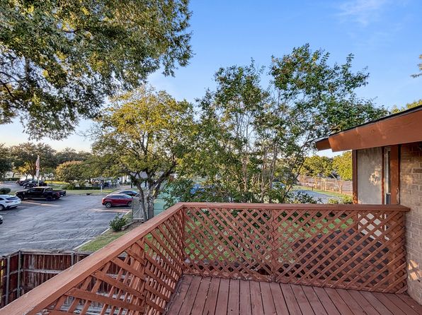 2907 Country Place Cir