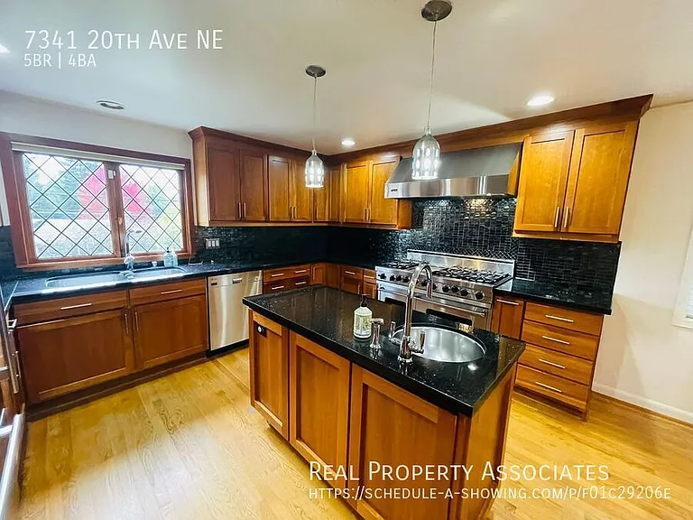 7341 20th Ave NE — Photo 12