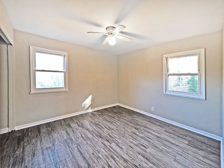 2332 Baywood Dr SE — Photo 25