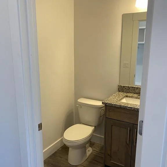 2065 S 3125 W — Photo 13