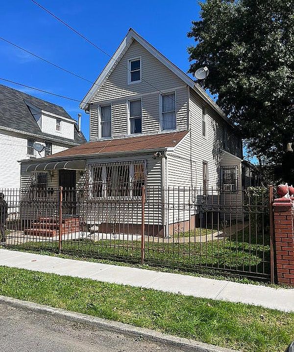 1st image of 94-21 134th St