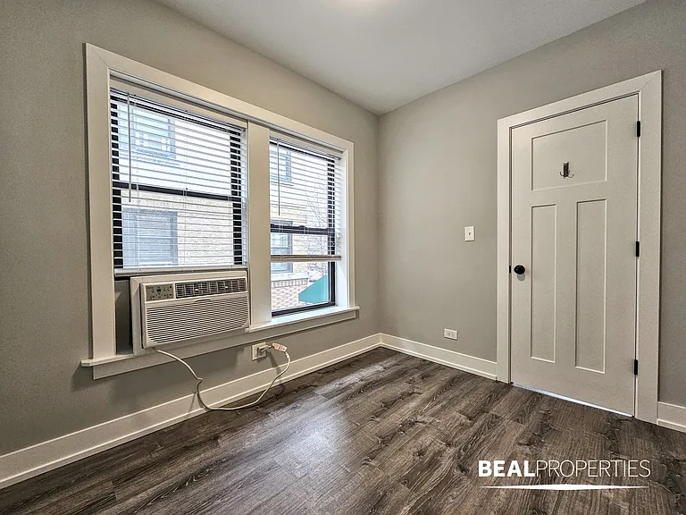 701-715 West Brompton — Photo 48