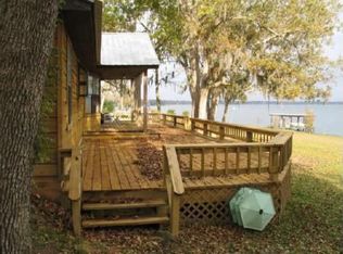 172 Country Ln, Livingston, TX 77351