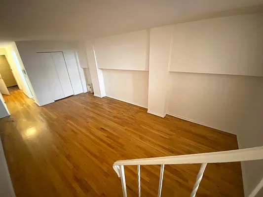 Rented by City Connections Realty | media 7